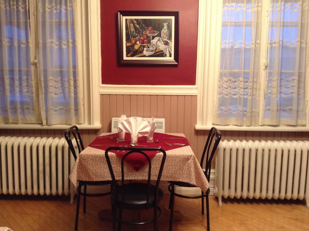 Gil Ann Bed & Breakfast Saint-André-Avellin Dış mekan fotoğraf