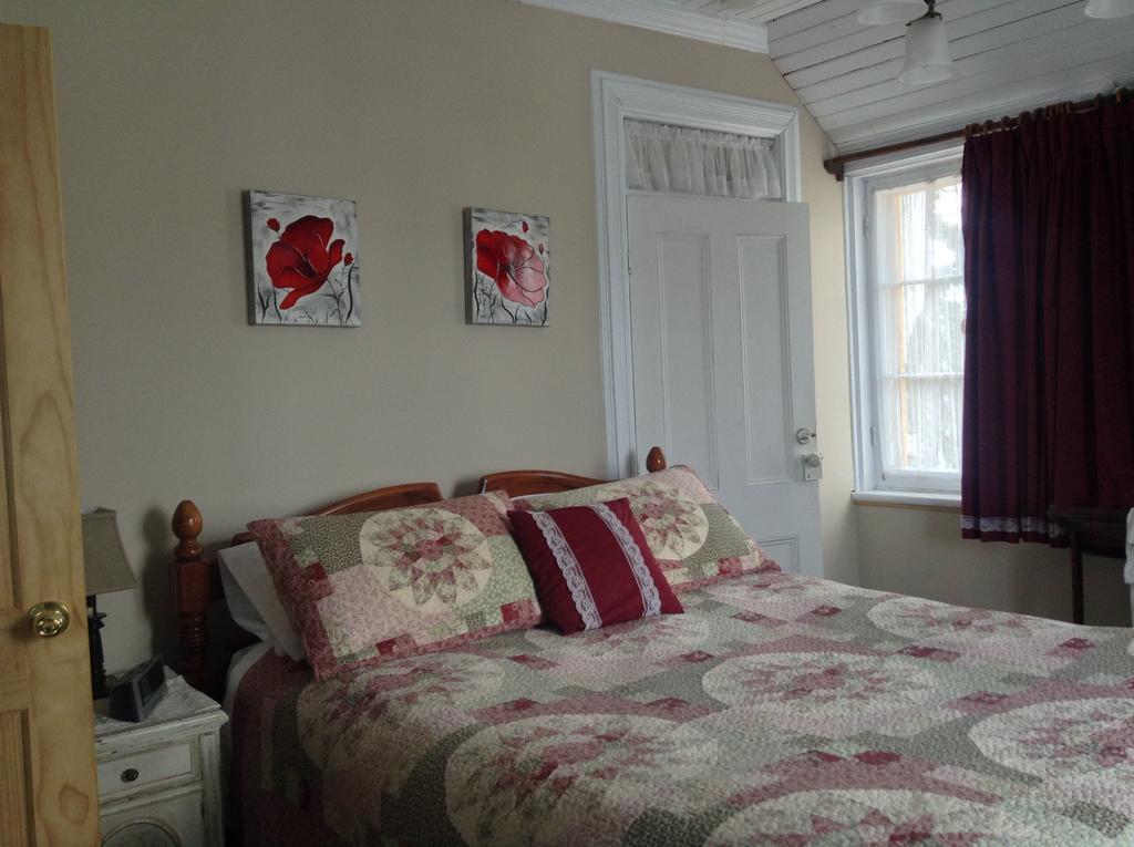 Gil Ann Bed & Breakfast Saint-André-Avellin Dış mekan fotoğraf