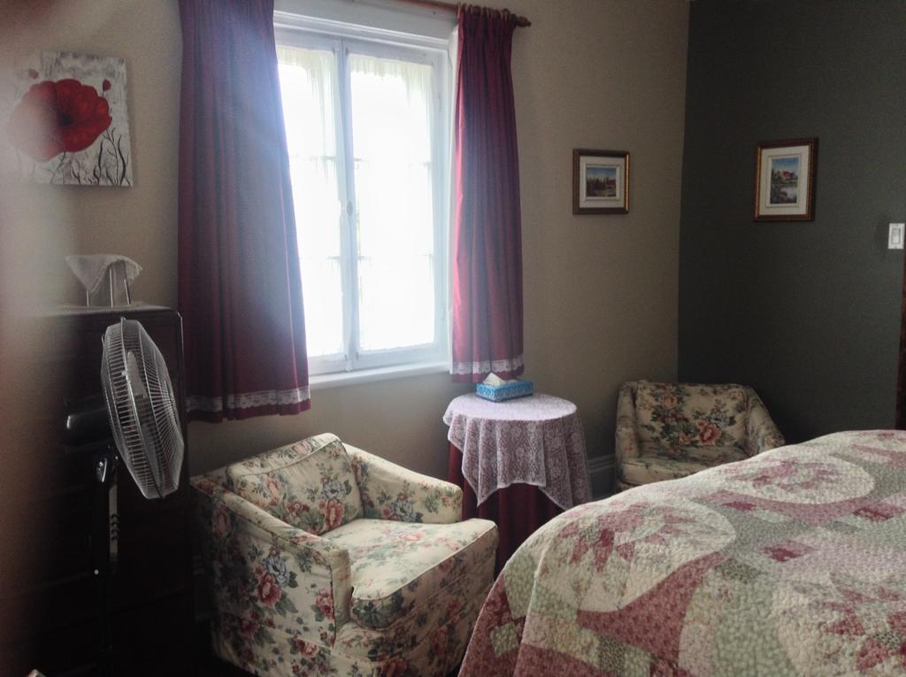 Gil Ann Bed & Breakfast Saint-André-Avellin Dış mekan fotoğraf
